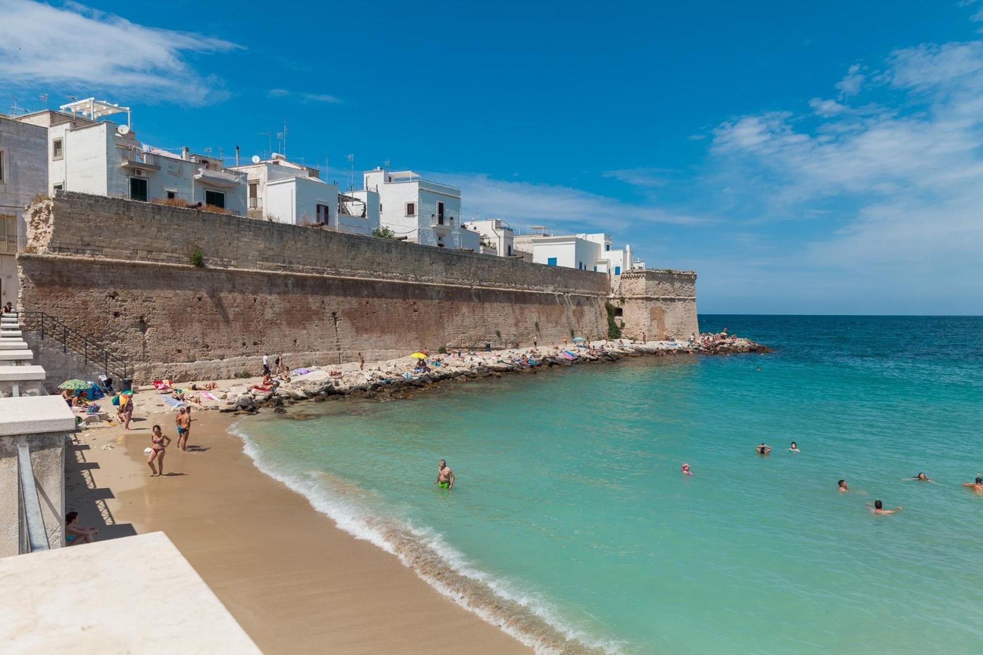 Palazzo Fiscaiolo Hotel Monopoli Exterior photo